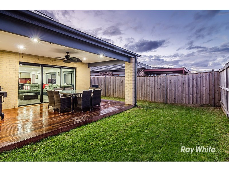 54 Goulburn Street, Cranbourne East VIC 3977