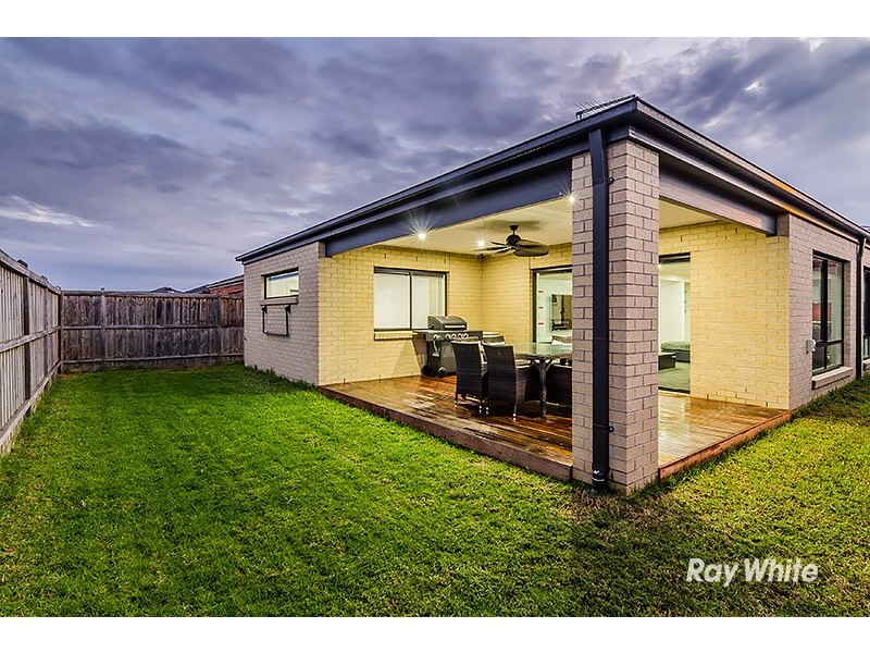 54 Goulburn Street, Cranbourne East VIC 3977