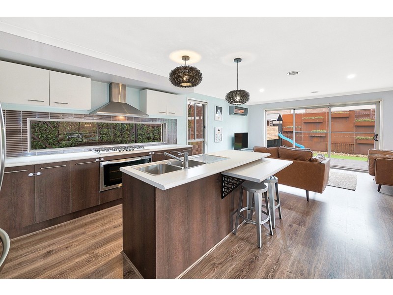 11 Nobel Drive, Cranbourne West VIC 3977