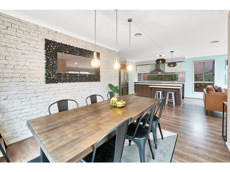 11 Nobel Drive, Cranbourne West VIC 3977