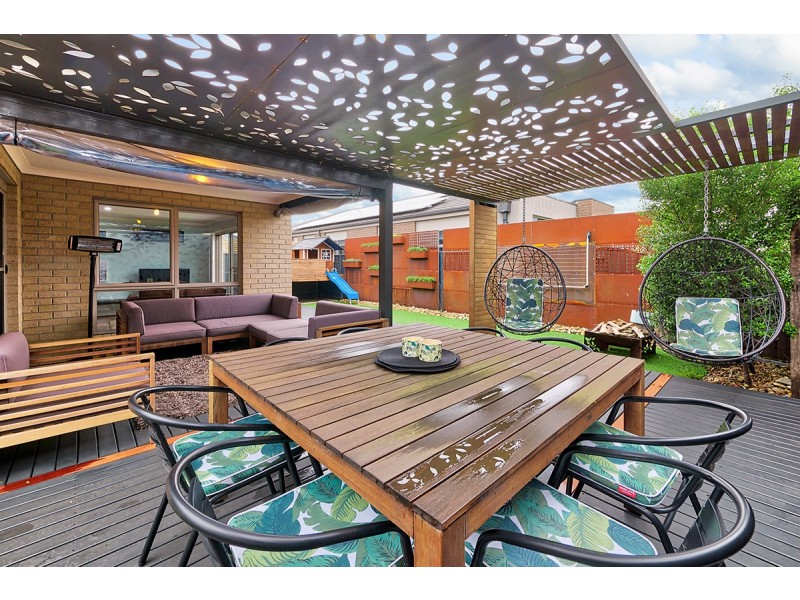 11 Nobel Drive, Cranbourne West VIC 3977