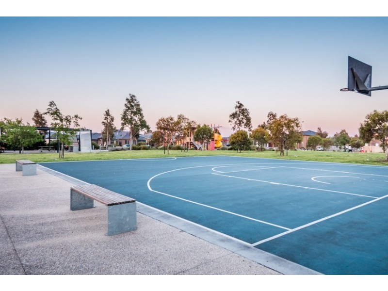 11 Nobel Drive, Cranbourne West VIC 3977