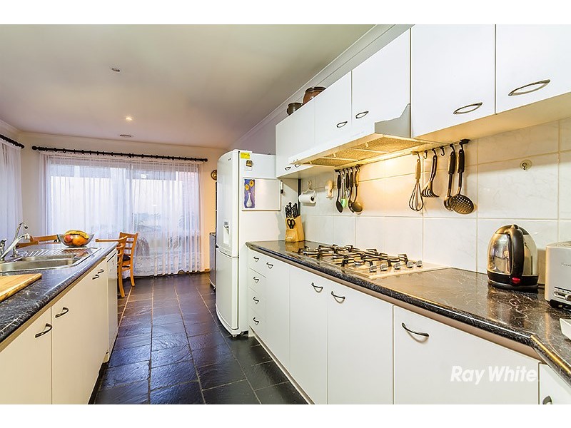 3 Kibo Court, Cranbourne North VIC 3977