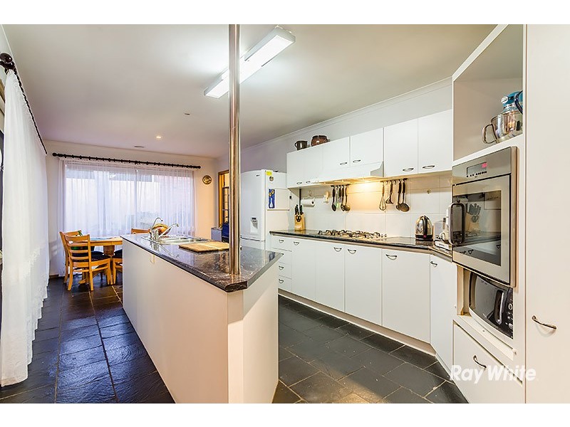 3 Kibo Court, Cranbourne North VIC 3977