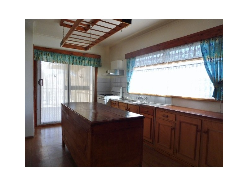 26 Evelyne Avenue, Cranbourne VIC 3977