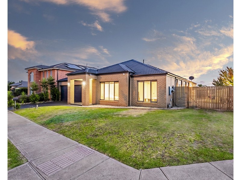 12 Canadian Maple Place, Lyndhurst VIC 3975