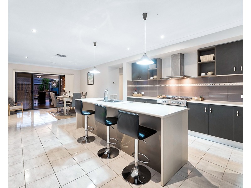 12 Canadian Maple Place, Lyndhurst VIC 3975