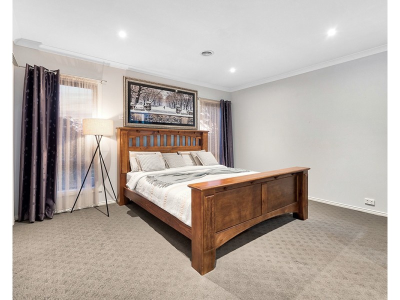 12 Canadian Maple Place, Lyndhurst VIC 3975