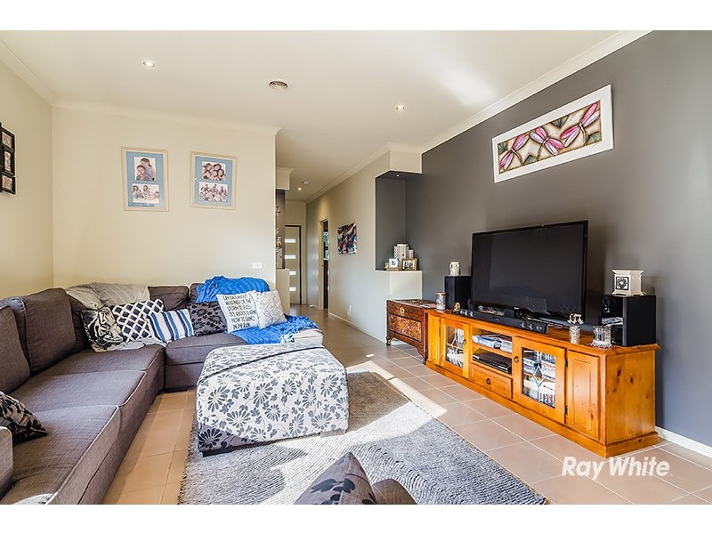 6 Sarton Link, Pakenham VIC 3810