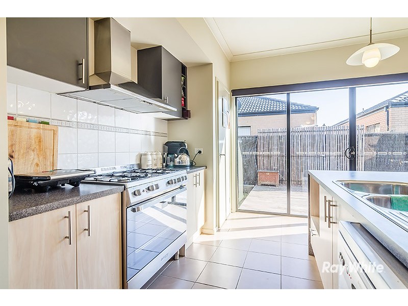 6 Sarton Link, Pakenham VIC 3810