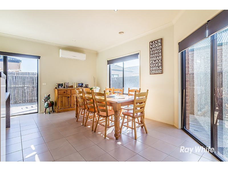 6 Sarton Link, Pakenham VIC 3810