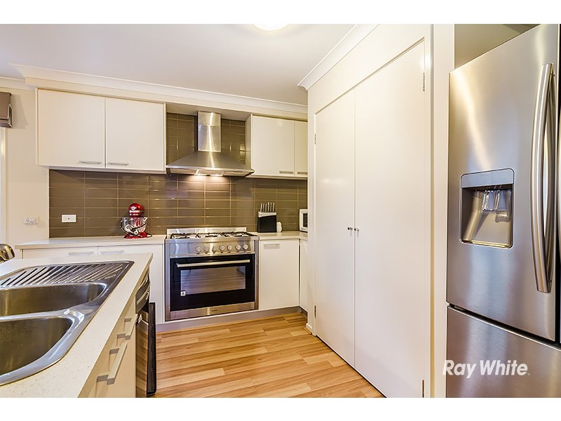 6 Karabair Street, Clyde North VIC 3978