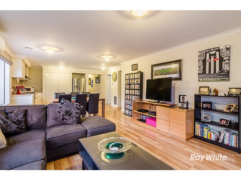 6 Karabair Street, Clyde North VIC 3978