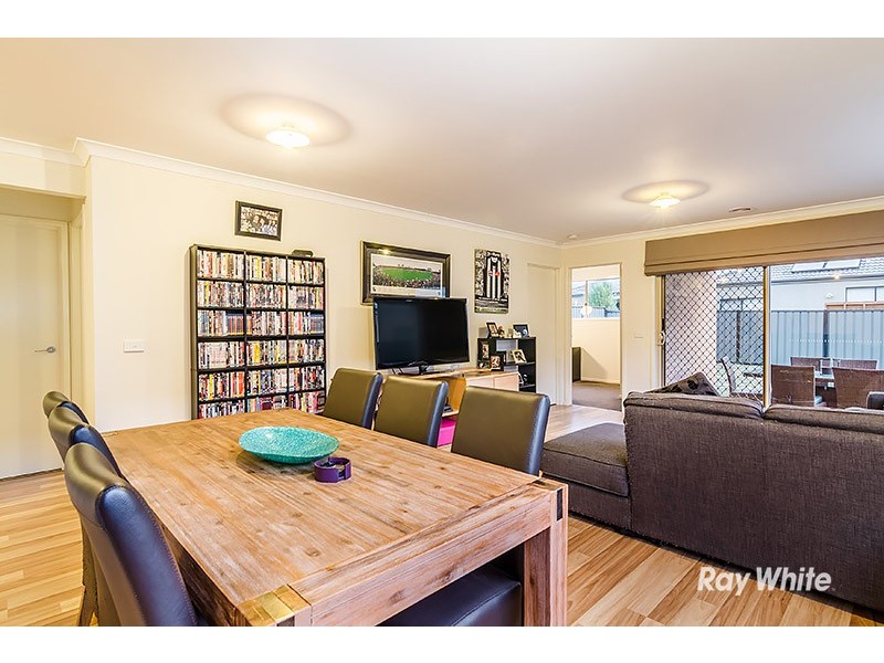 6 Karabair Street, Clyde North VIC 3978