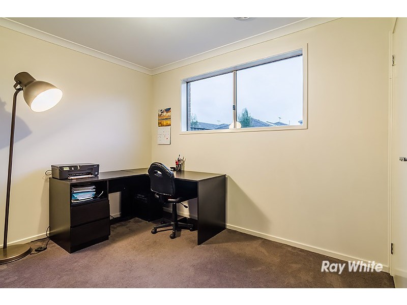 6 Karabair Street, Clyde North VIC 3978