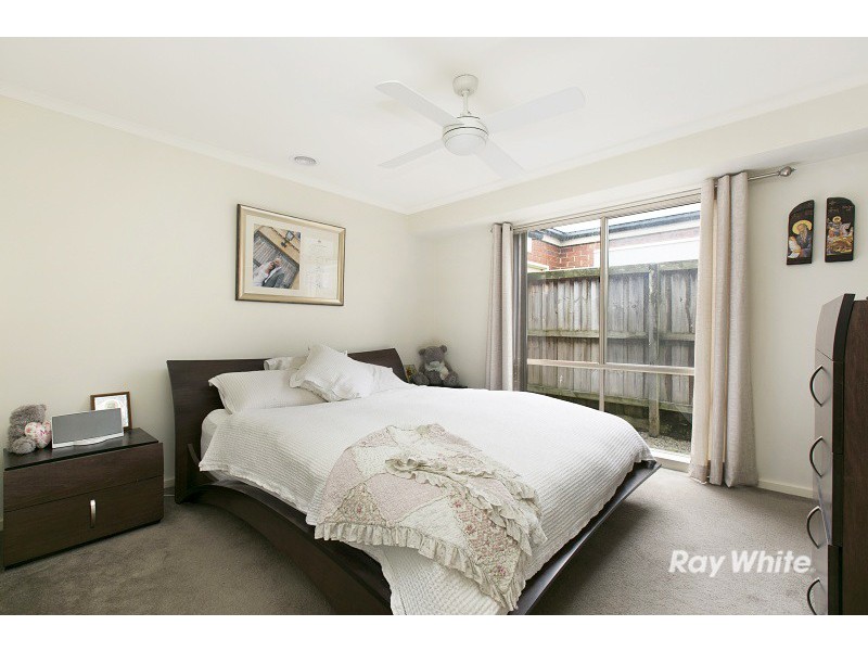 27 Majestic Boulevard, Cranbourne VIC 3977