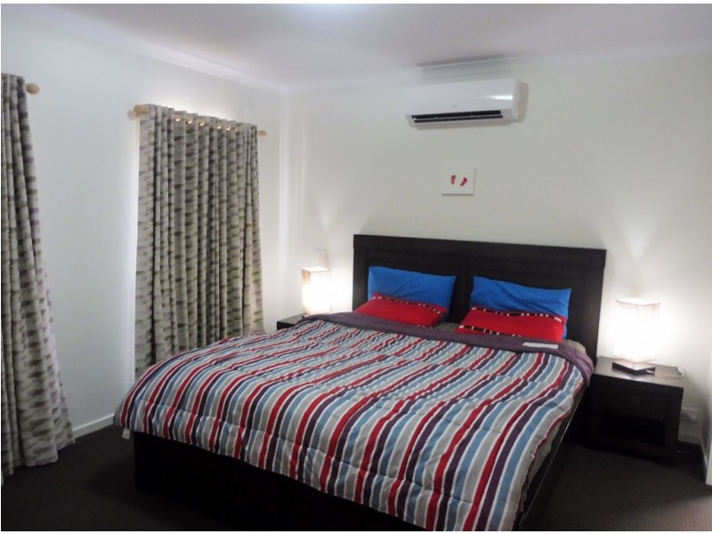 12 Princeton Place, Cranbourne West VIC 3977