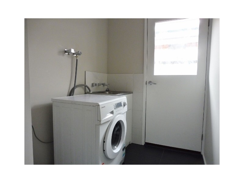 13 Annand Close, Cranbourne West VIC 3977