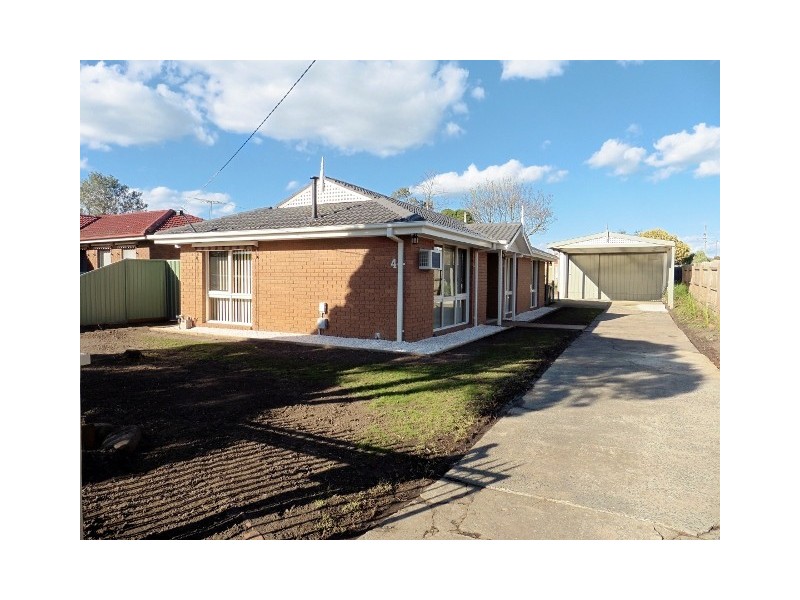 4 Sidney Street, Cranbourne VIC 3977