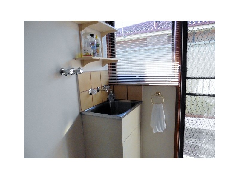 4 Sidney Street, Cranbourne VIC 3977