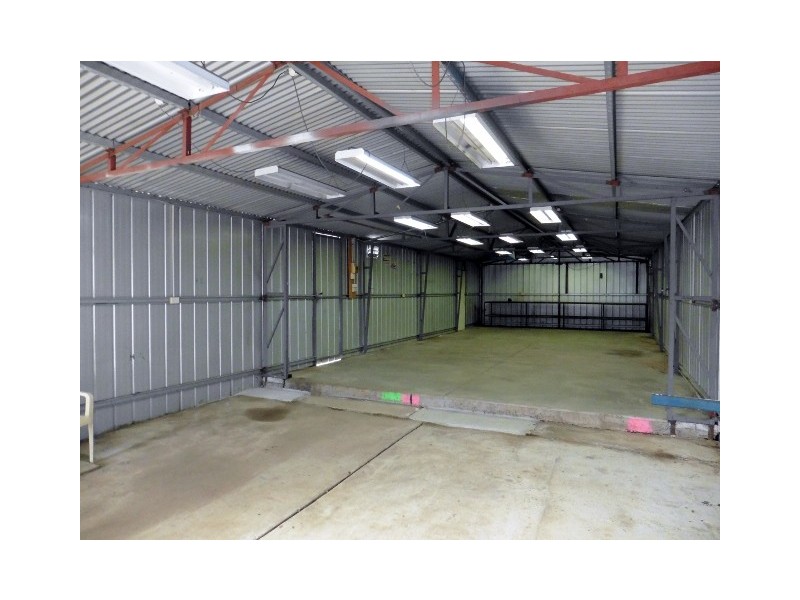 4 Sidney Street, Cranbourne VIC 3977