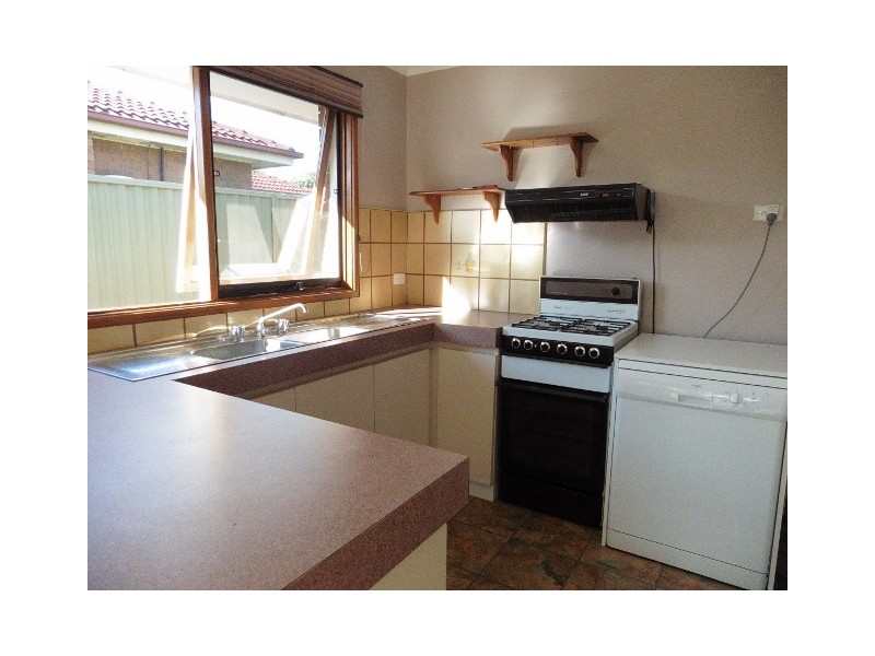 4 Sidney Street, Cranbourne VIC 3977