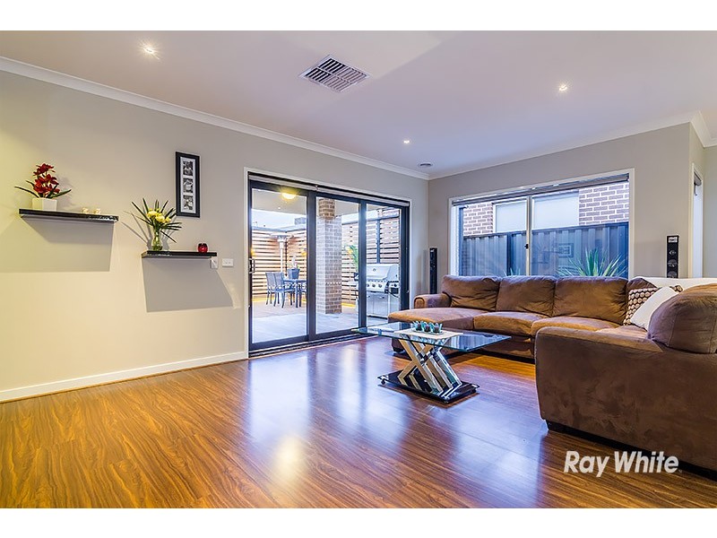 3 Gelderland Drive, Clyde North VIC 3978