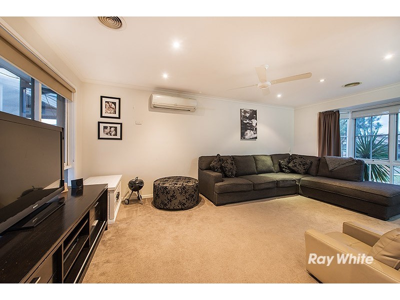 8 Gamble Road, Carrum Downs VIC 3201