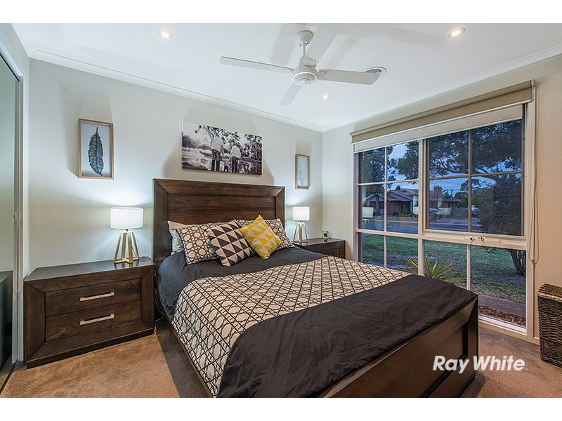 8 Gamble Road, Carrum Downs VIC 3201