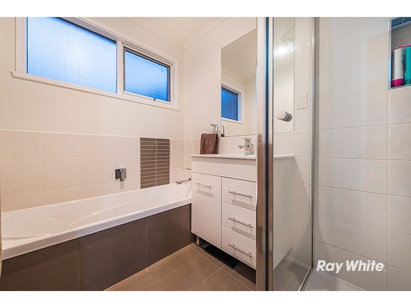 8 Gamble Road, Carrum Downs VIC 3201