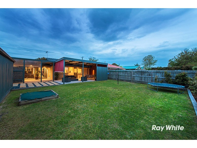 8 Gamble Road, Carrum Downs VIC 3201