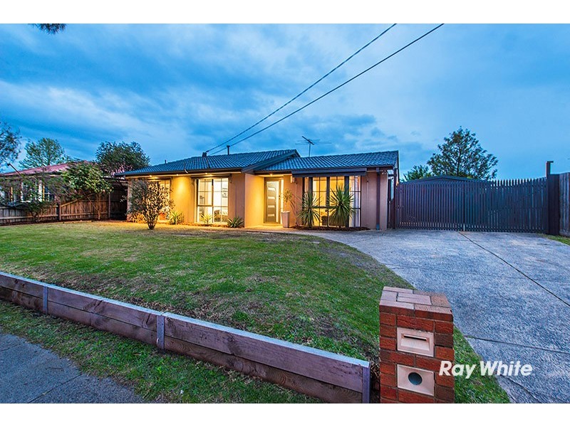 8 Gamble Road, Carrum Downs VIC 3201