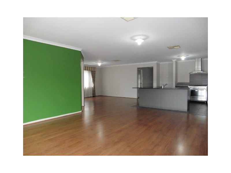 19 Blue Peppermint Court, Lyndhurst VIC 3975