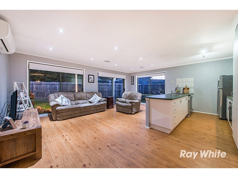 9 Andre Court, Cranbourne West VIC 3977