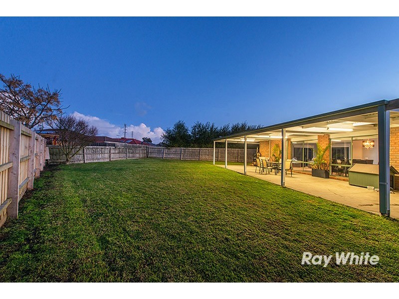 9 Andre Court, Cranbourne West VIC 3977