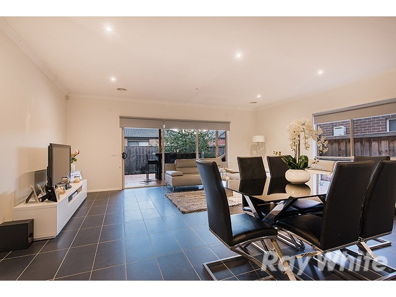 83 John Russell Road, Cranbourne West VIC 3977
