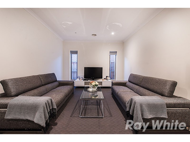 83 John Russell Road, Cranbourne West VIC 3977