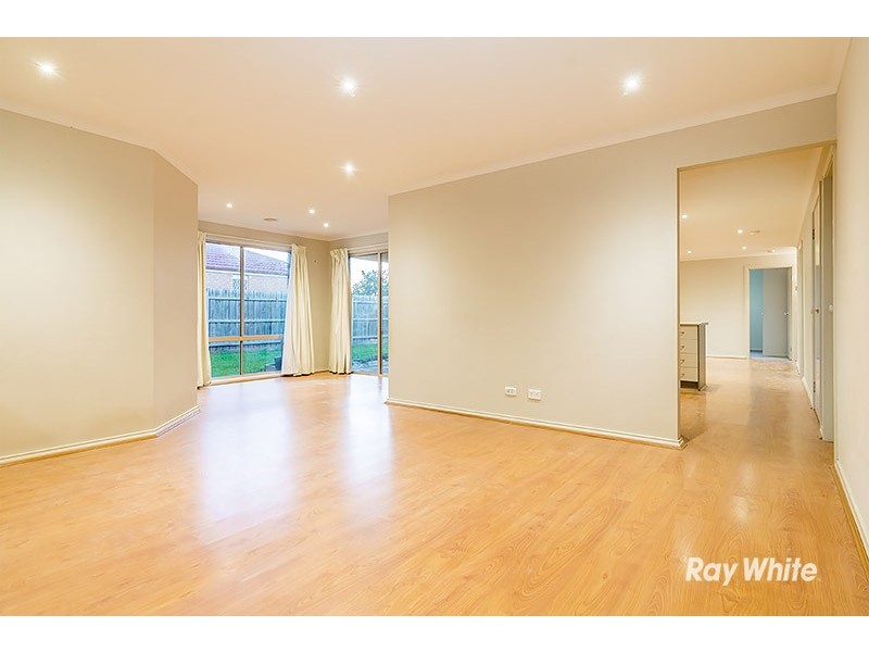 5 Aztec Place, Cranbourne VIC 3977