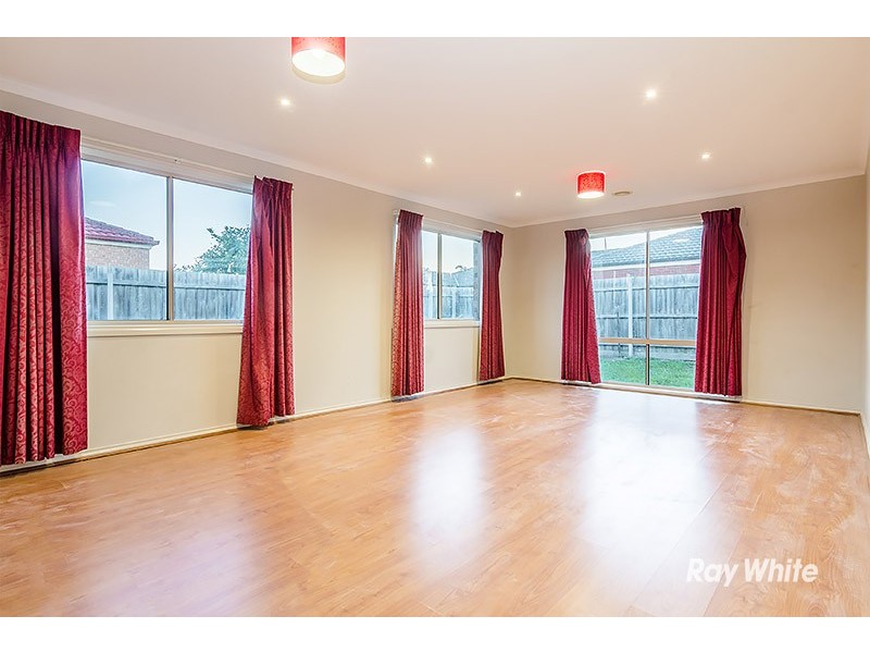 5 Aztec Place, Cranbourne VIC 3977