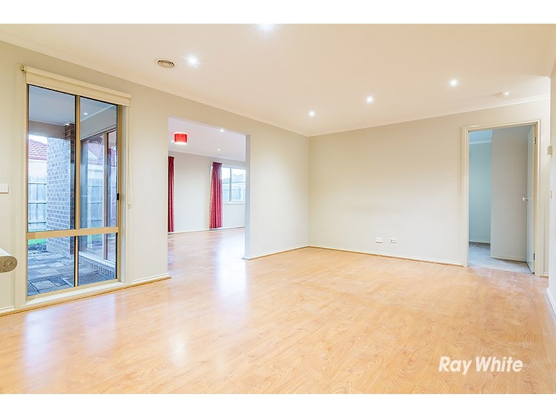 5 Aztec Place, Cranbourne VIC 3977