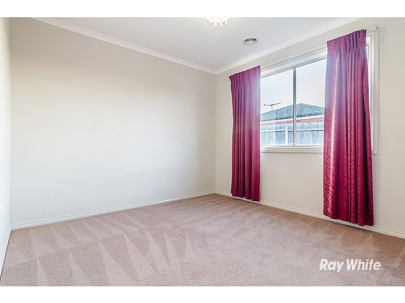 5 Aztec Place, Cranbourne VIC 3977