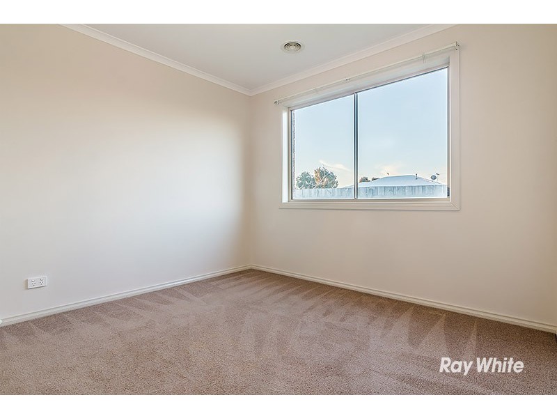5 Aztec Place, Cranbourne VIC 3977
