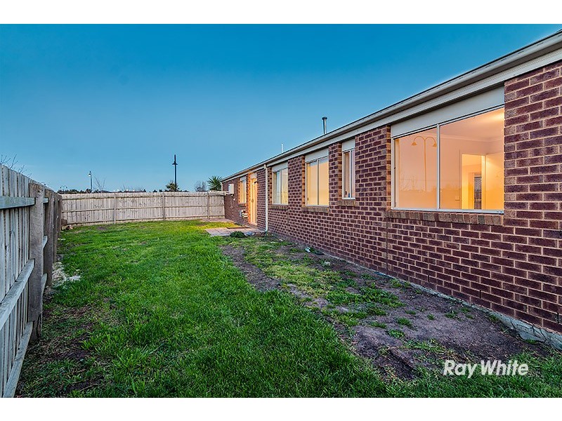 5 Aztec Place, Cranbourne VIC 3977