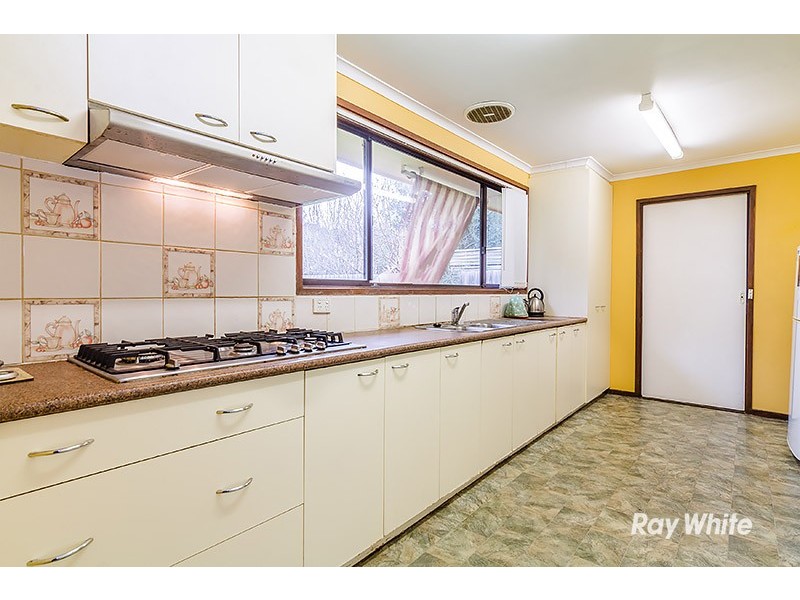 14 Arnold Street, Cranbourne VIC 3977