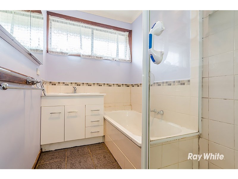 14 Arnold Street, Cranbourne VIC 3977