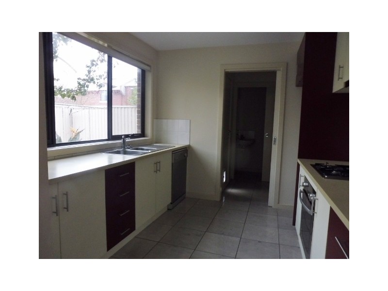 2 Sunline Terrace, Pakenham VIC 3810