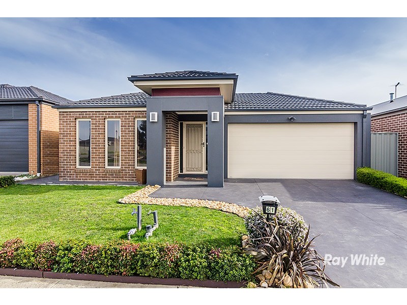 61 Challenger Circuit, Cranbourne East VIC 3977