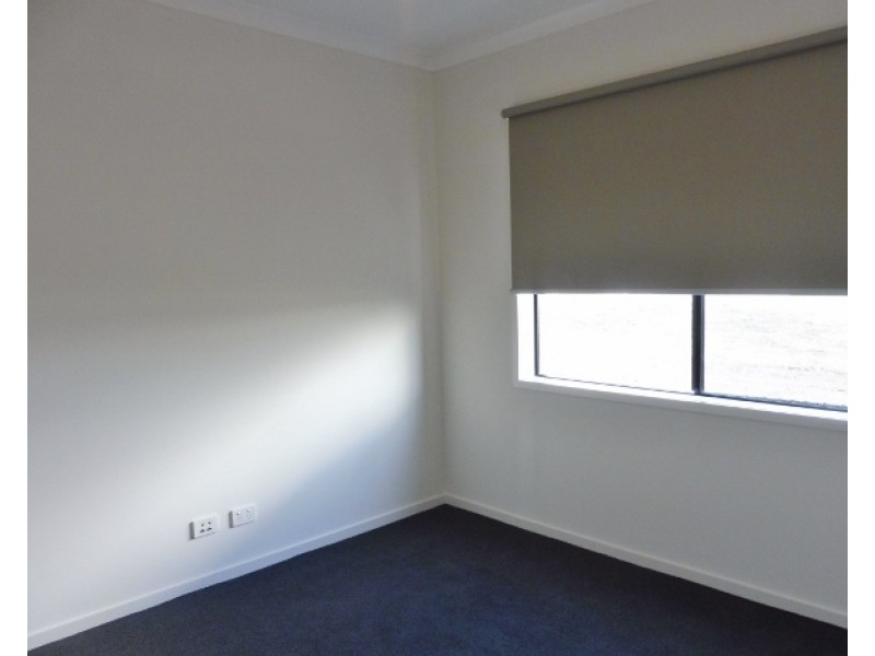 19 Noorat Place, Cranbourne North VIC 3977