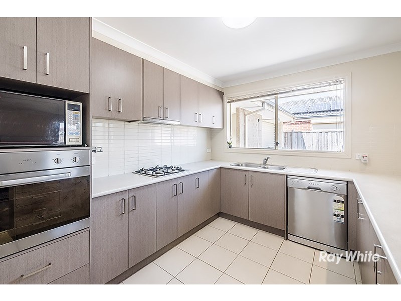 5 Donohue Street, Cranbourne East VIC 3977