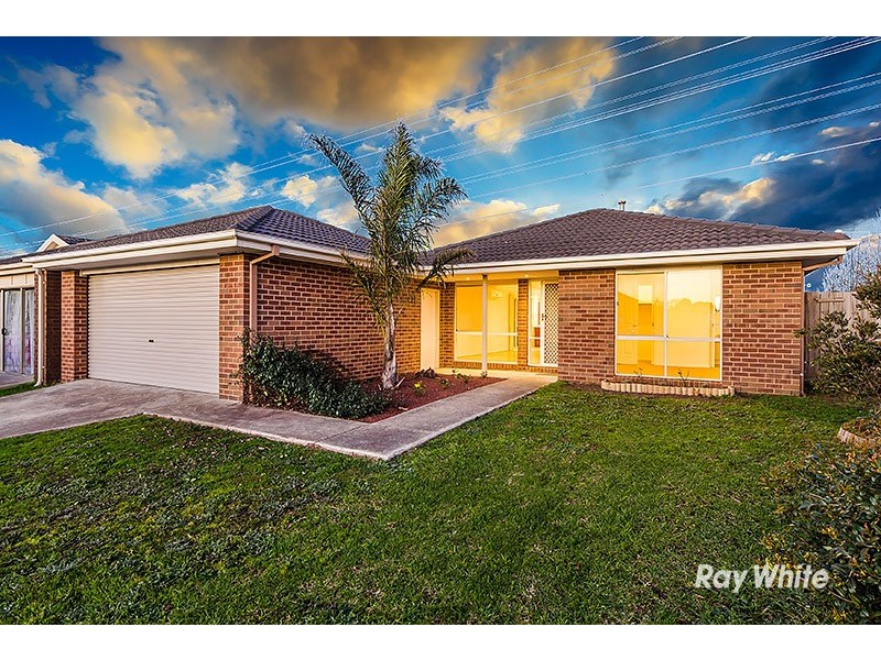 16 Fishburn Place, Cranbourne West VIC 3977